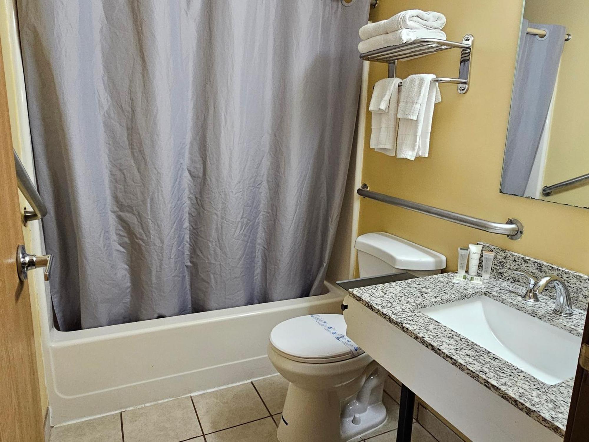 Budgetel Inn & Suites Fort Scott المظهر الخارجي الصورة